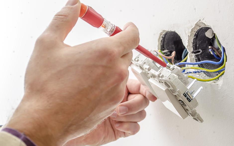 besoin d'un électricien Magnanville